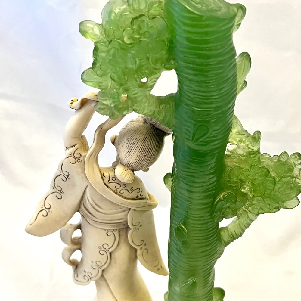 Resin Jade & Ivory-like Geisha Statue with Tree, On Base, Vintage EUC - Picture 6 of 12